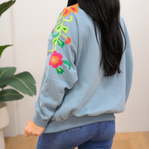 Sew In Love floral sweatshirt - Picture 3 of 4